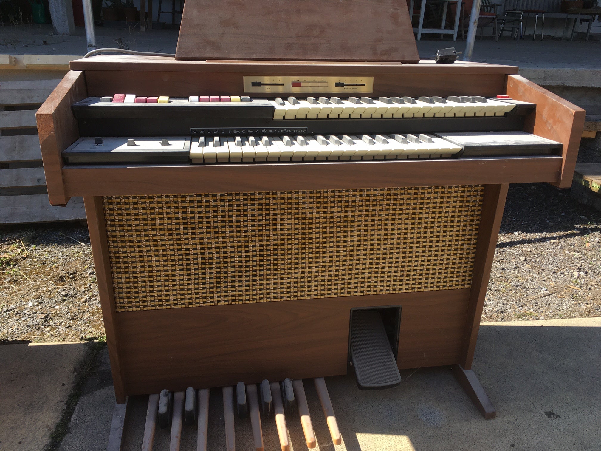 1868. Orgel Thomas Model 125